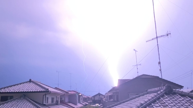 雷のイメージ